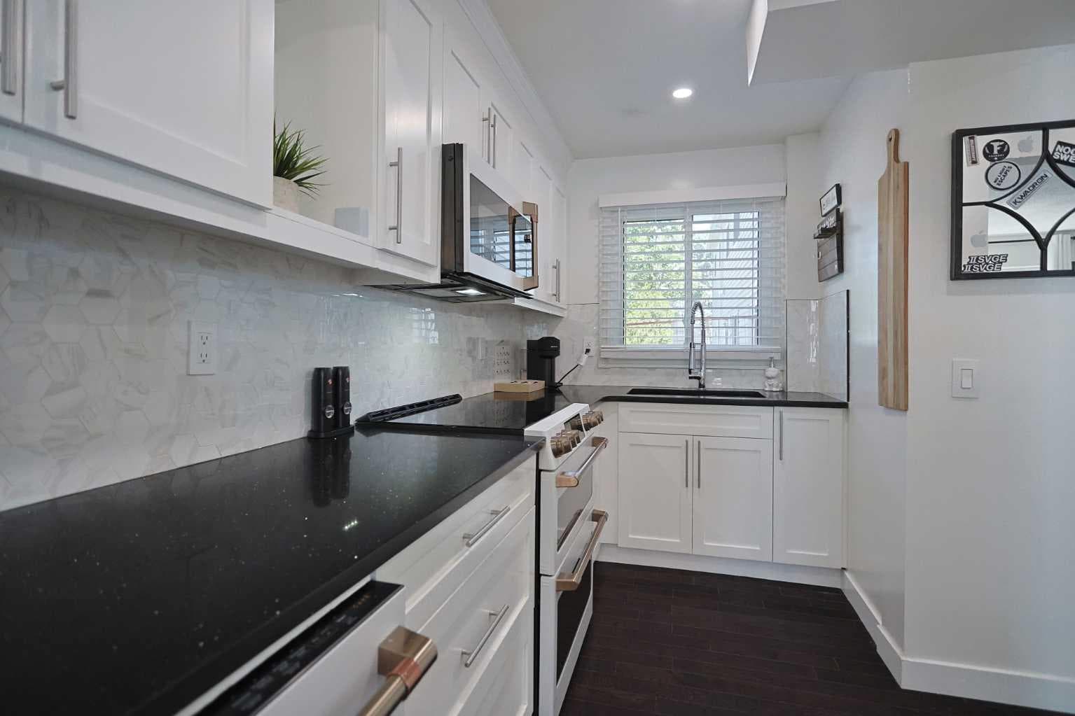 205, 310 Falconridge Crescent NE