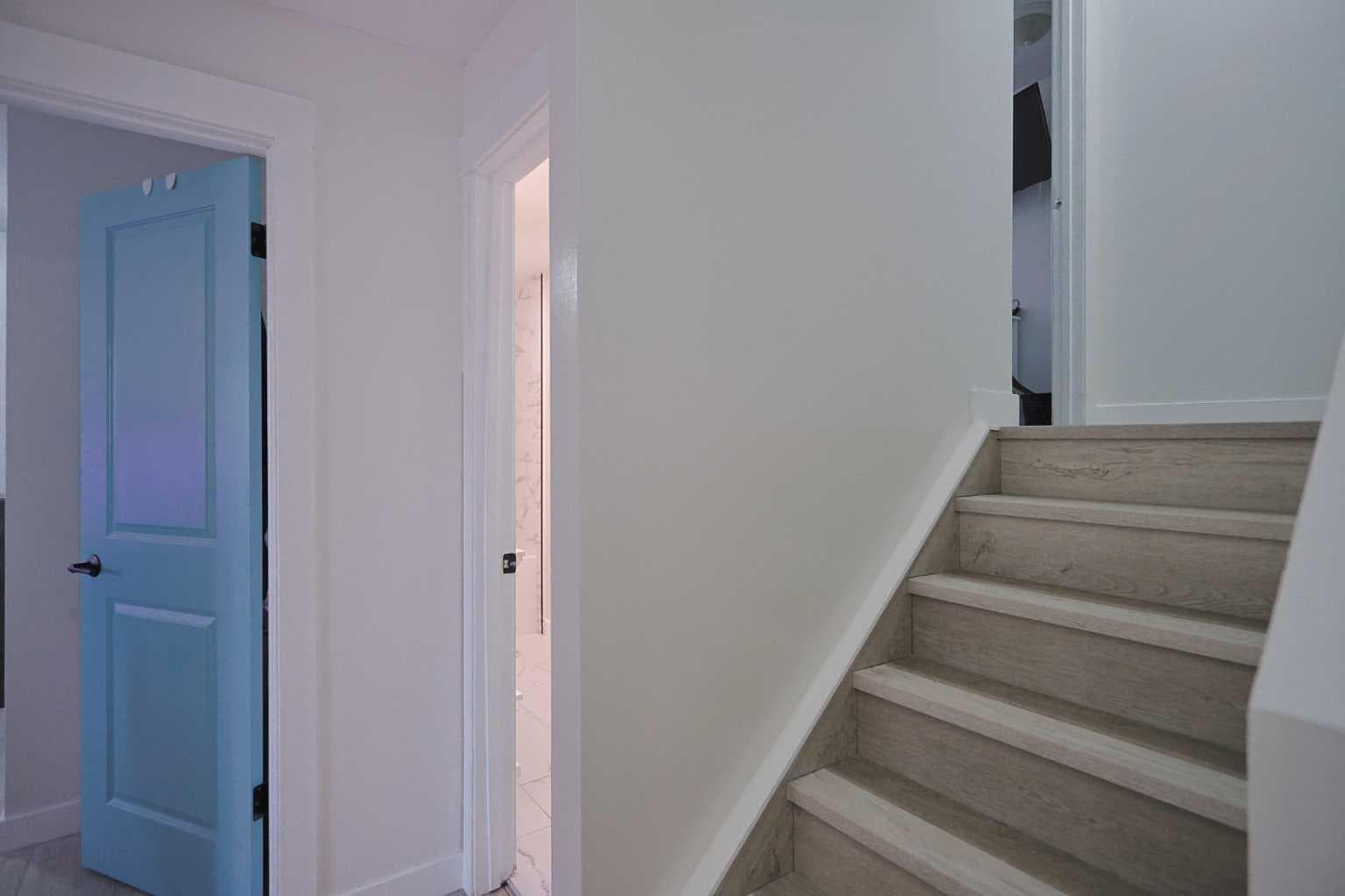 205, 310 Falconridge Crescent NE
