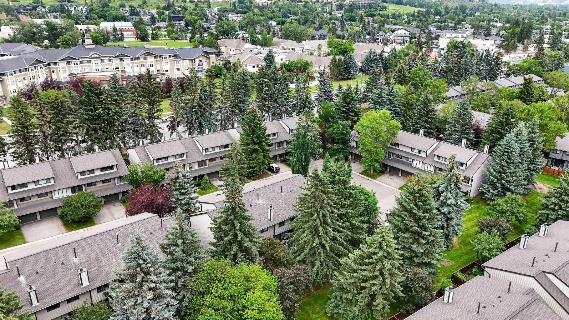 12, 140 Point Drive NW