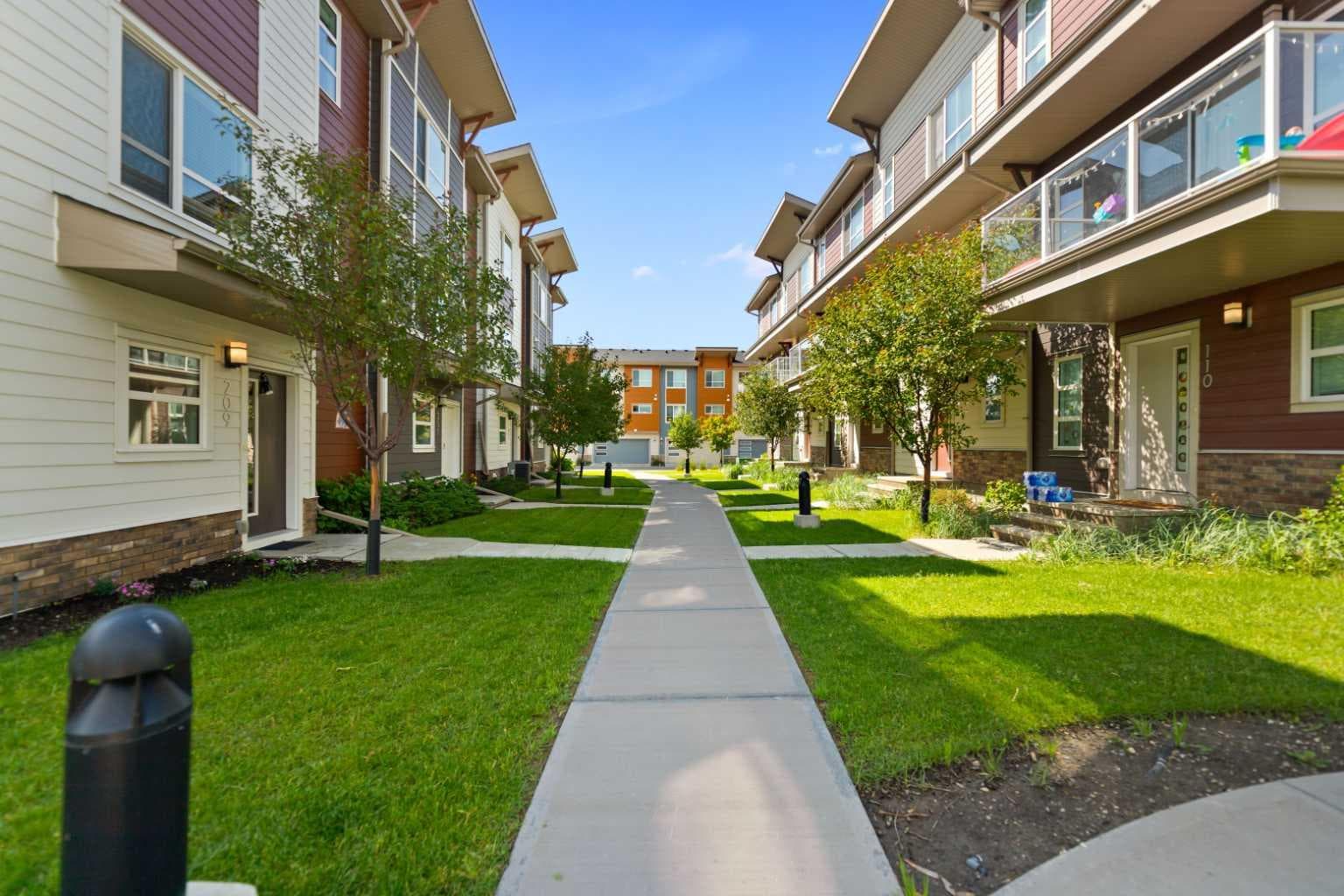 209 Harvest Hills Common NE