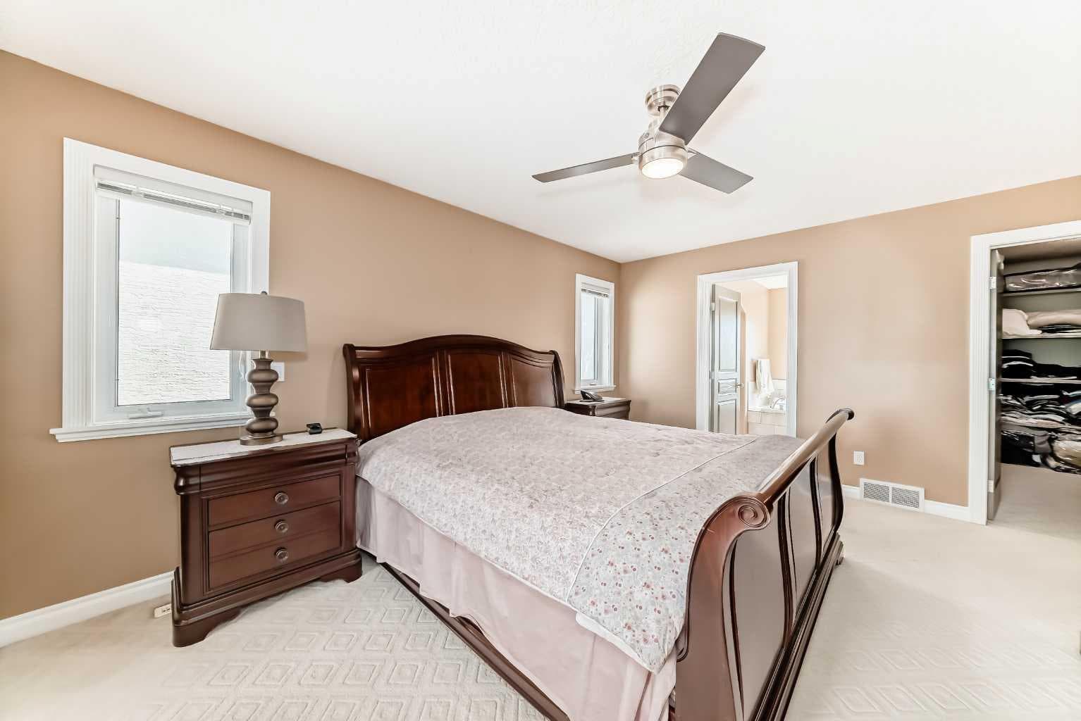 146 Scenic View Close 
