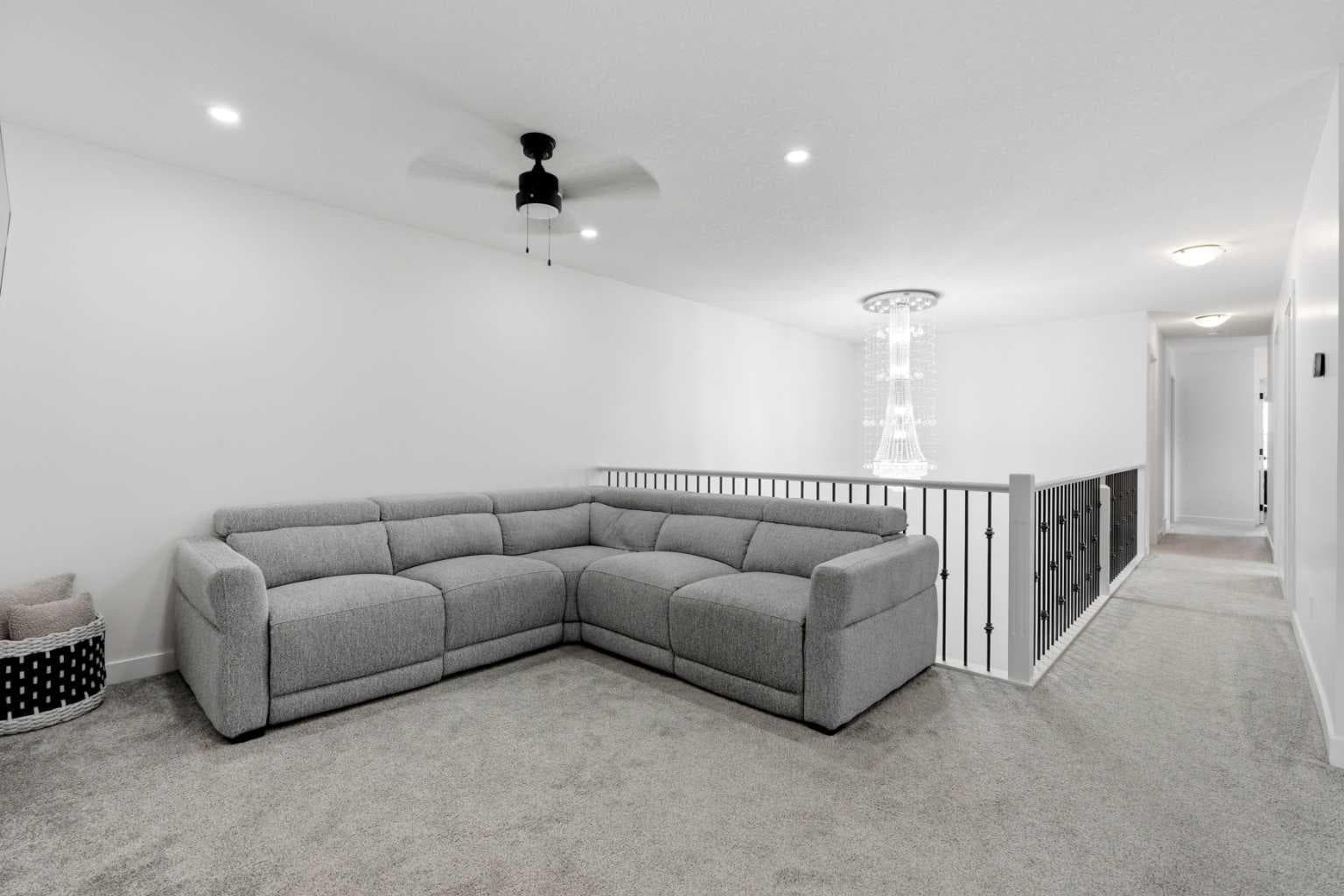 160 Homestead Grove NE