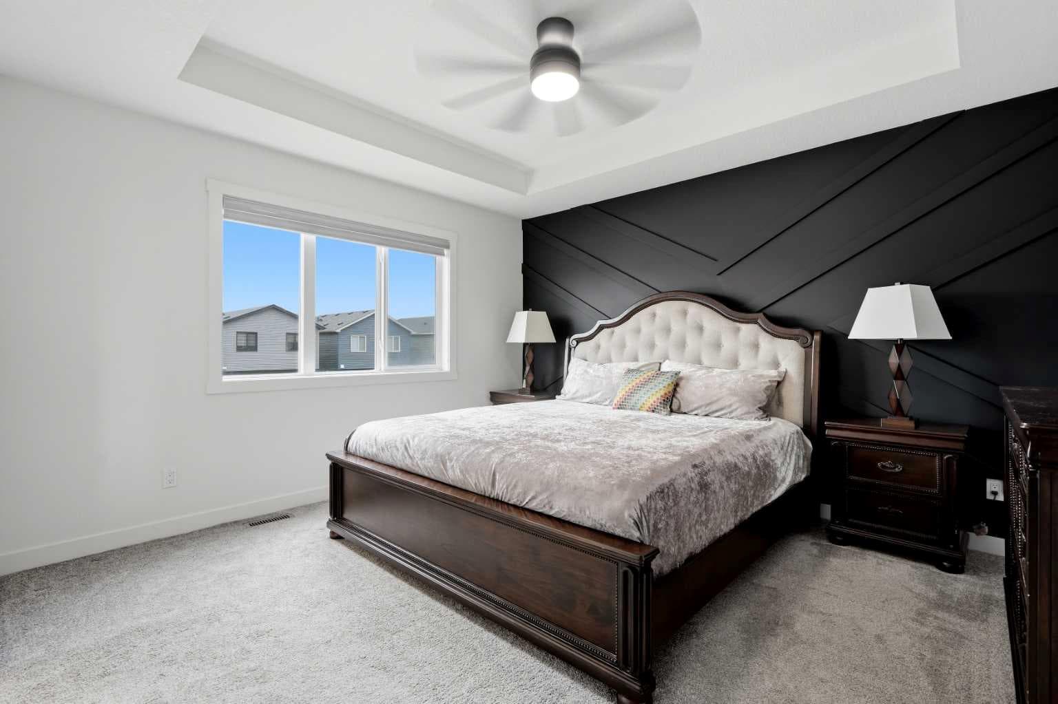 160 Homestead Grove NE