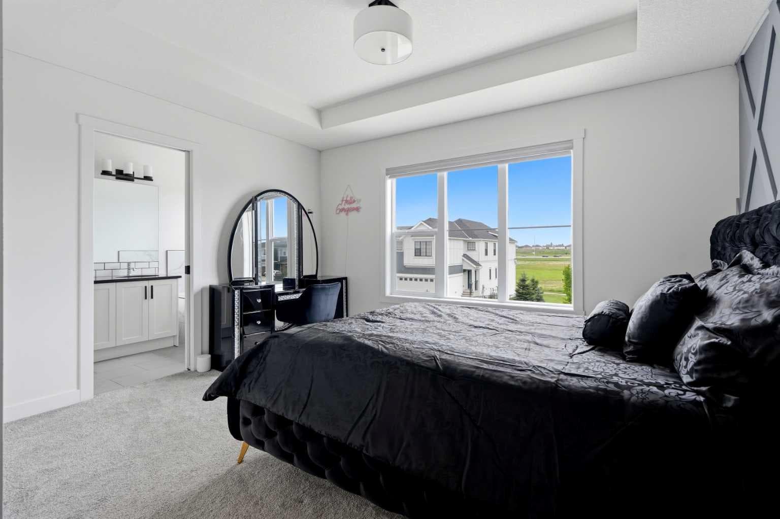 160 Homestead Grove NE