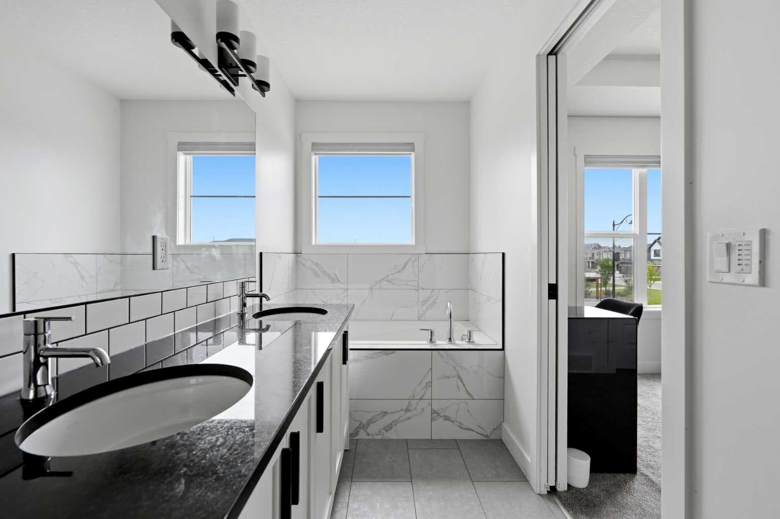 160 Homestead Grove NE