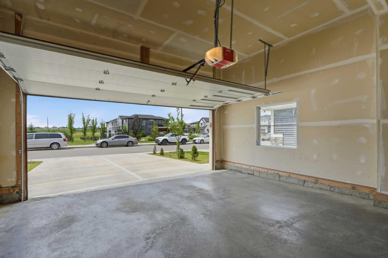 160 Homestead Grove NE