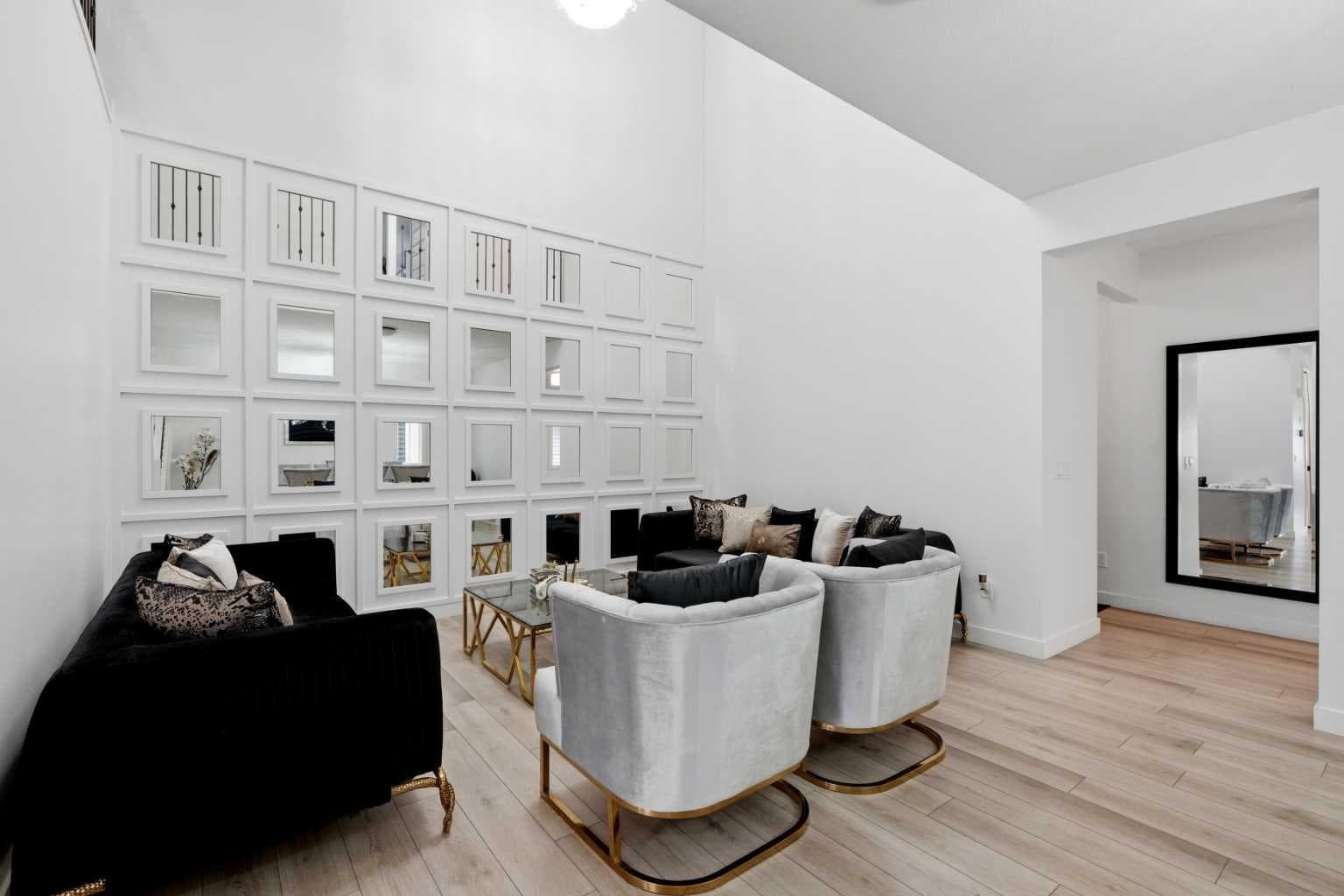 160 Homestead Grove NE