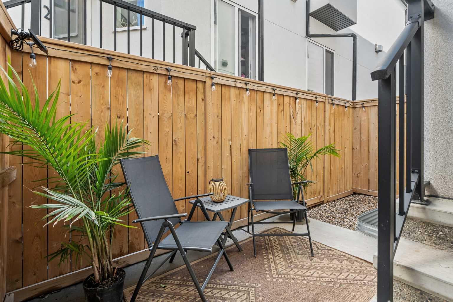 3304 2 Street NE