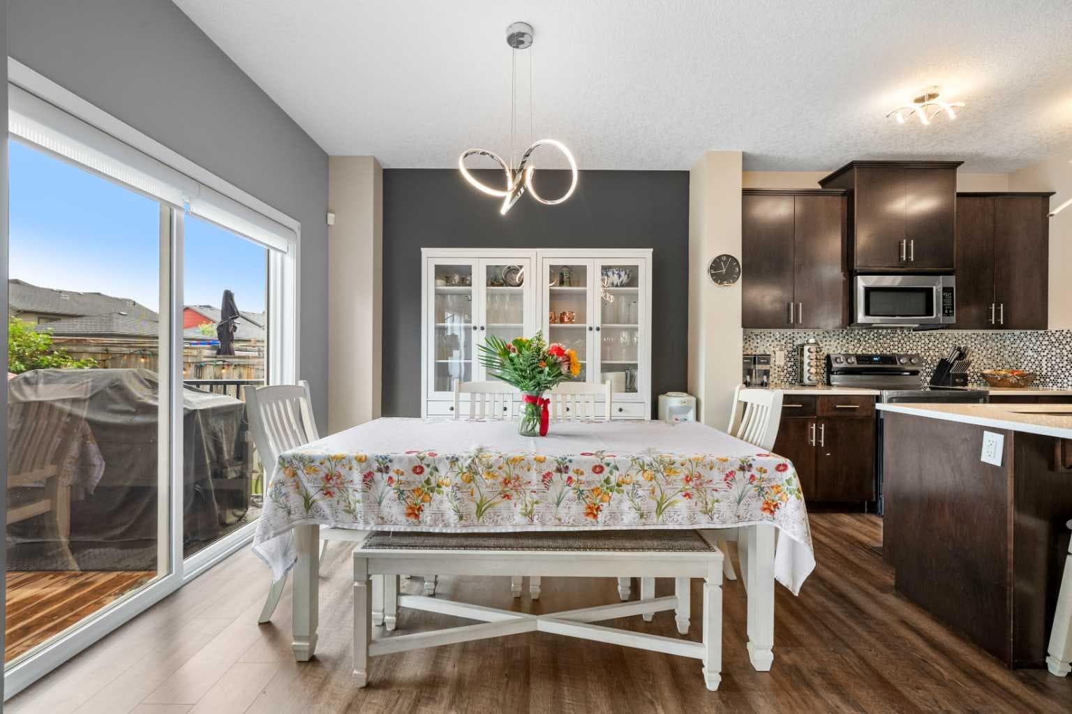 26 Walden Court SE