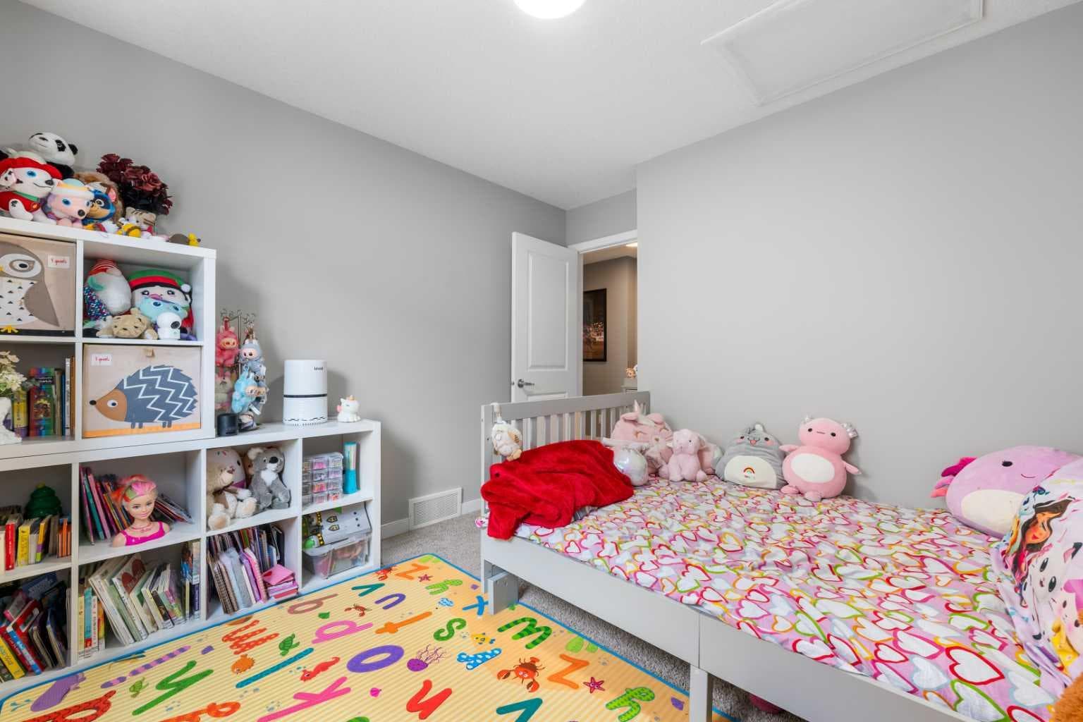26 Walden Court SE