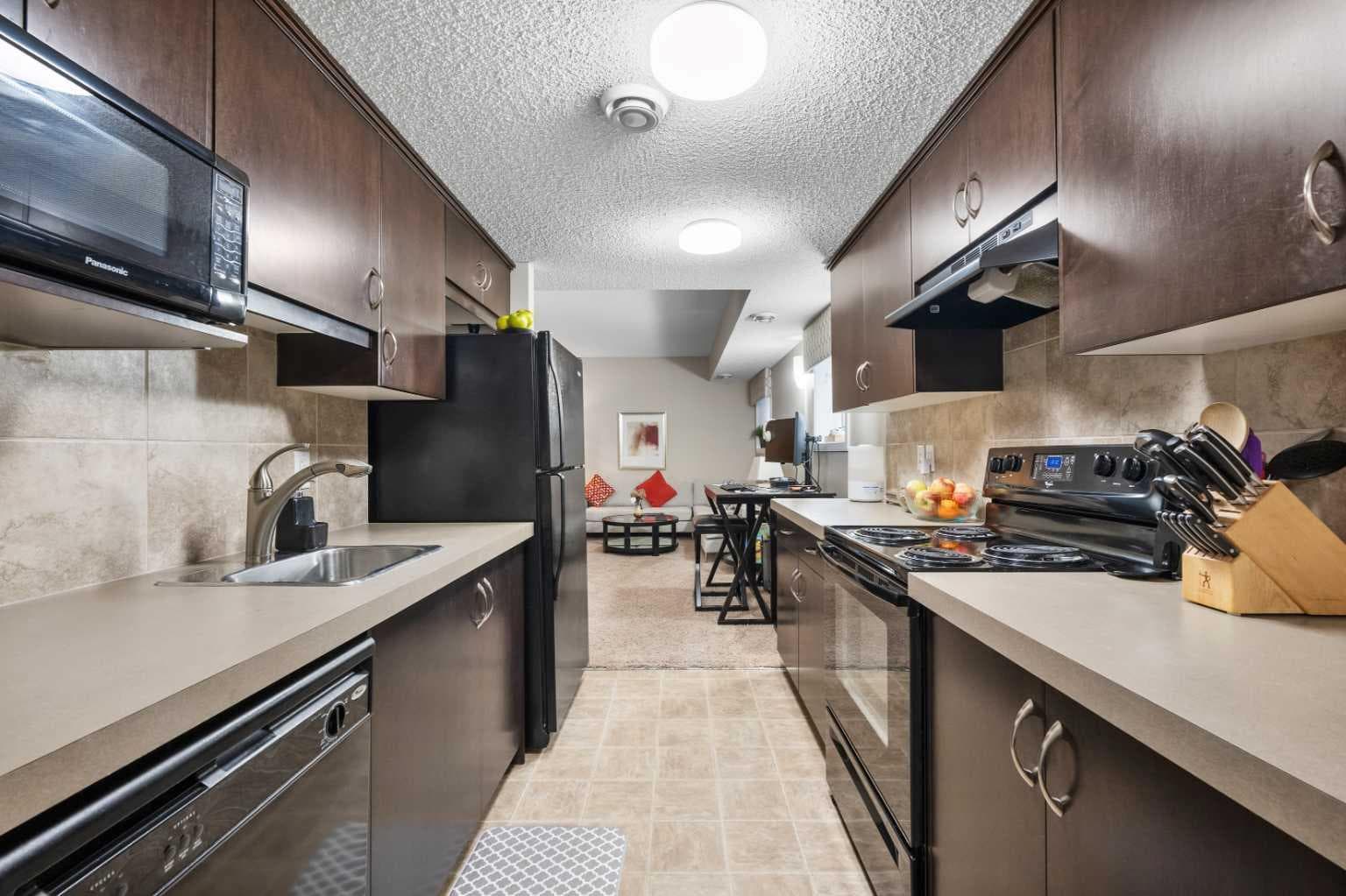 26 Walden Court SE