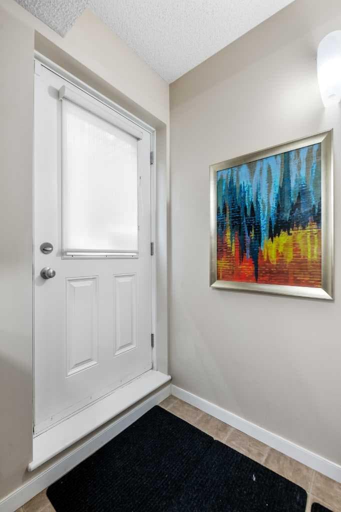 26 Walden Court SE