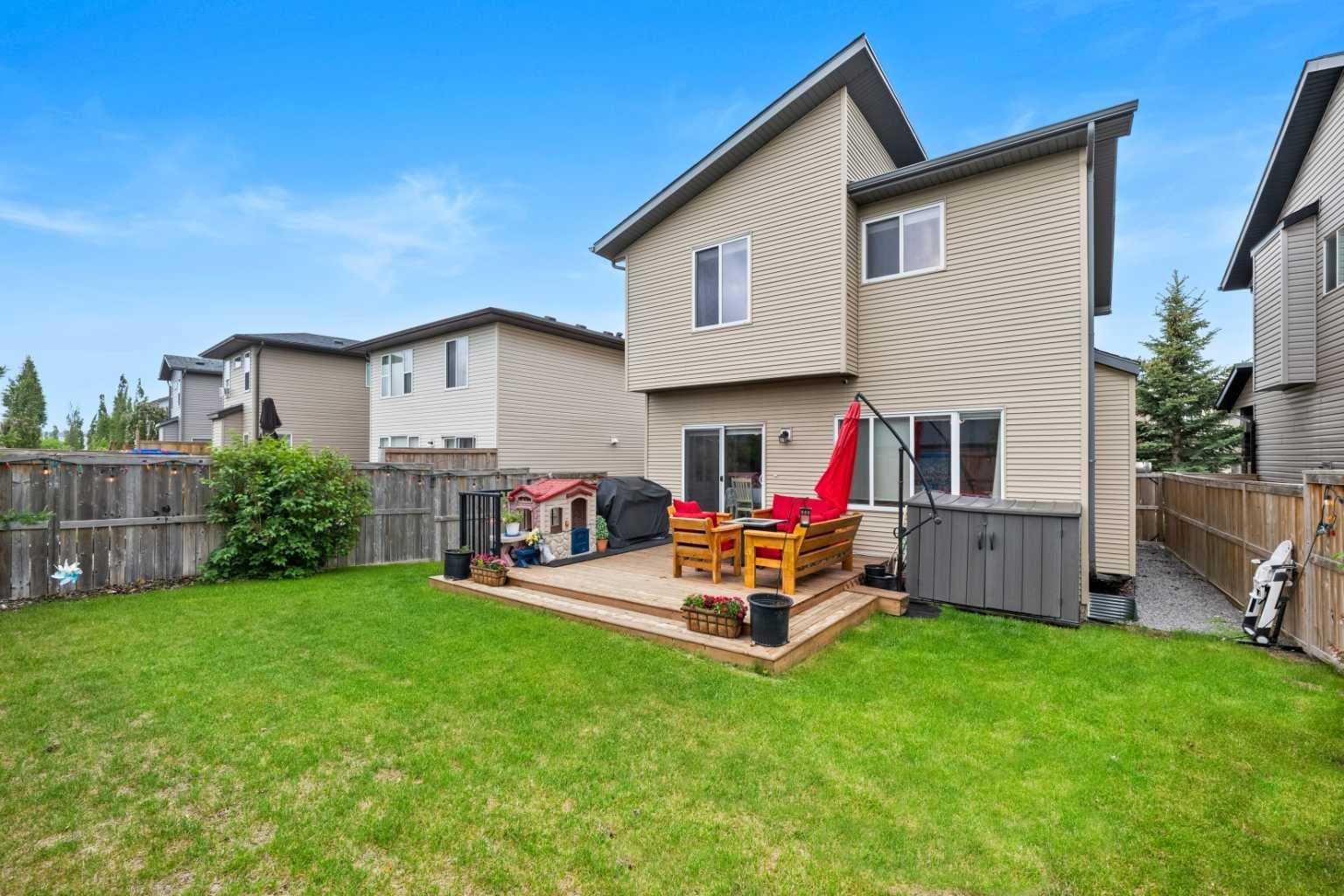 26 Walden Court SE