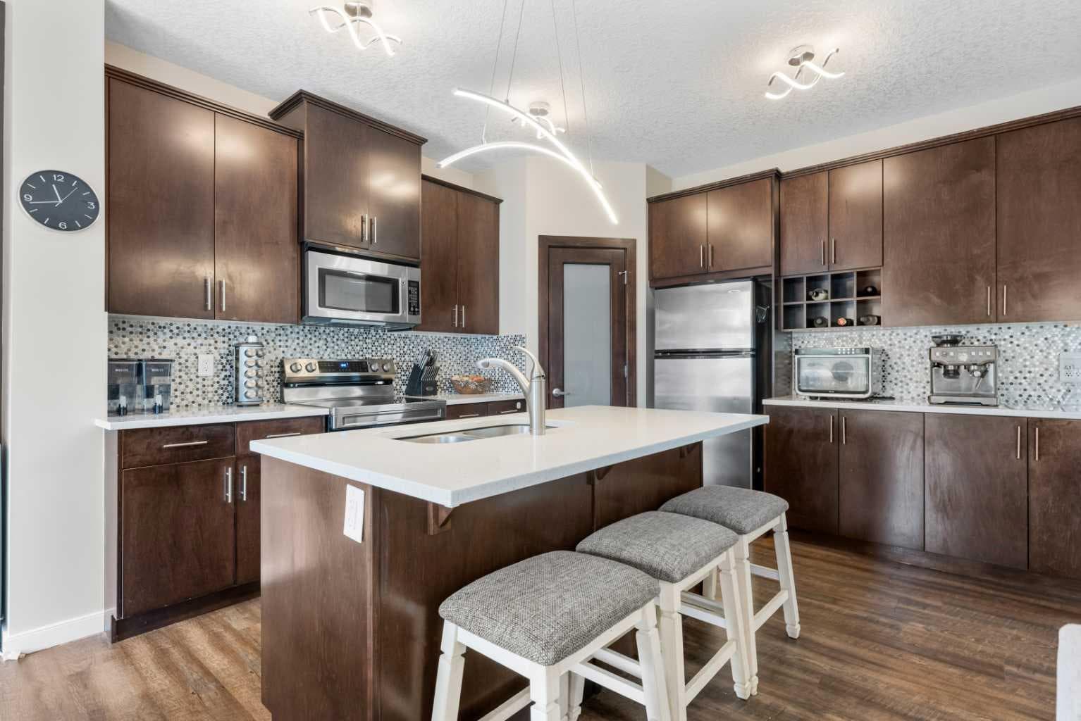 26 Walden Court SE
