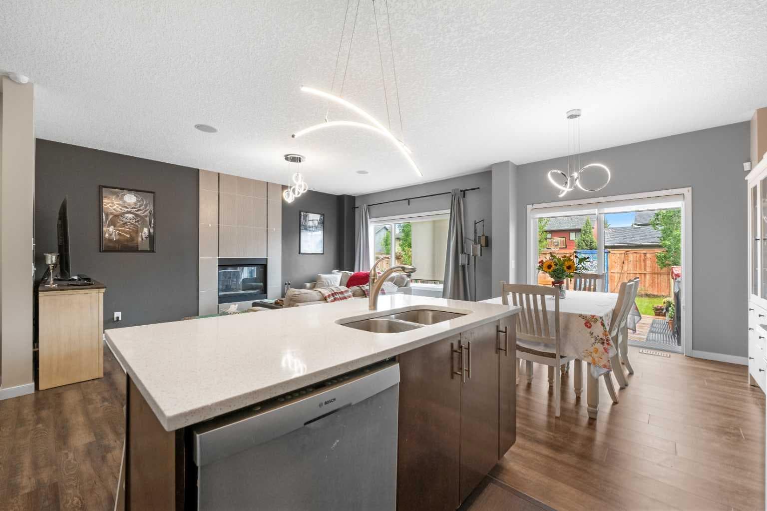 26 Walden Court SE