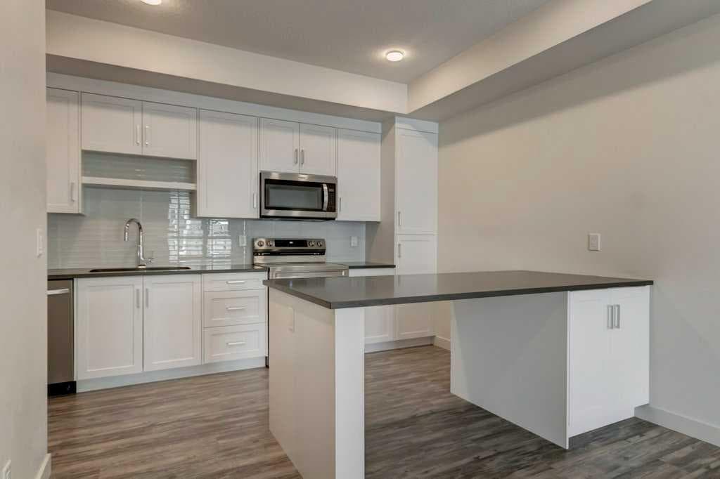 3105, 100 Walgrove Court SE