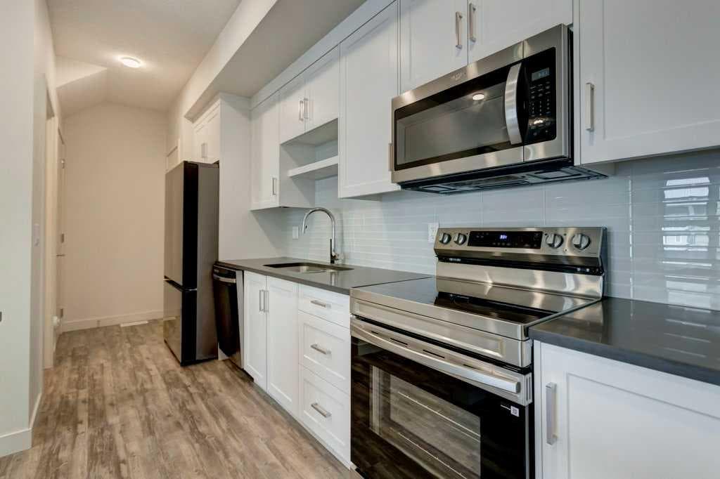 3105, 100 Walgrove Court SE