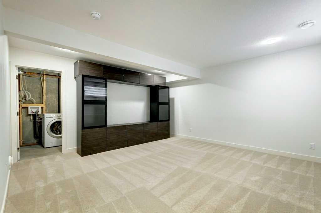 3105, 100 Walgrove Court SE