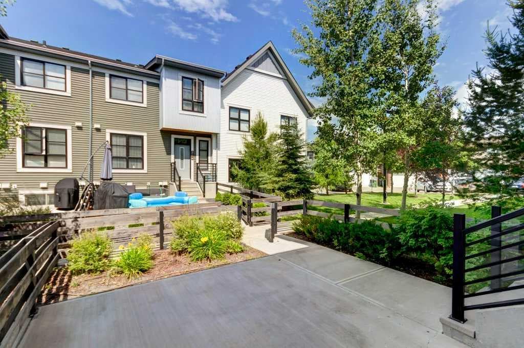 3105, 100 Walgrove Court SE