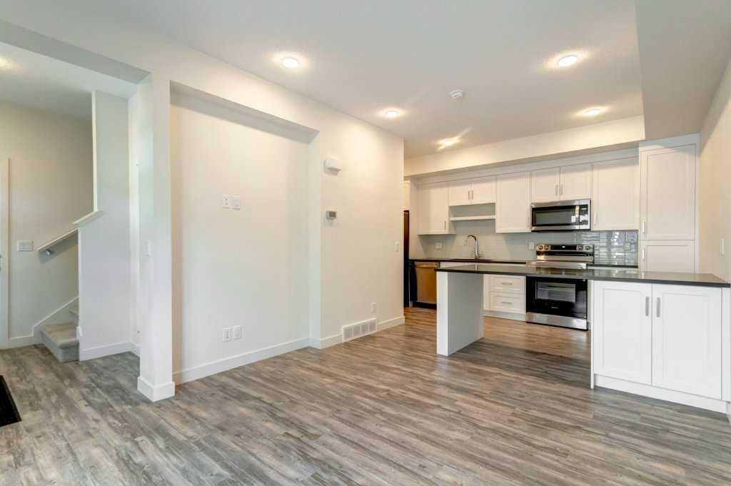 3105, 100 Walgrove Court SE