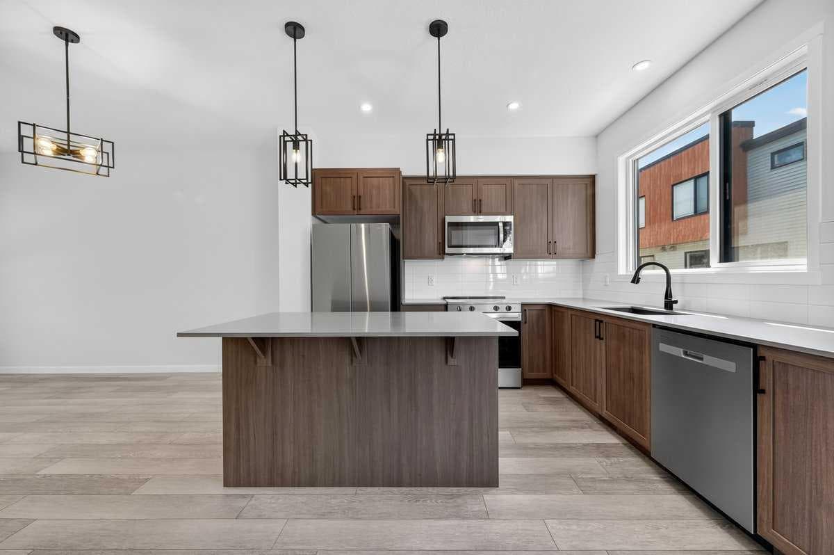 405, 81 MIDTOWN Boulevard SW