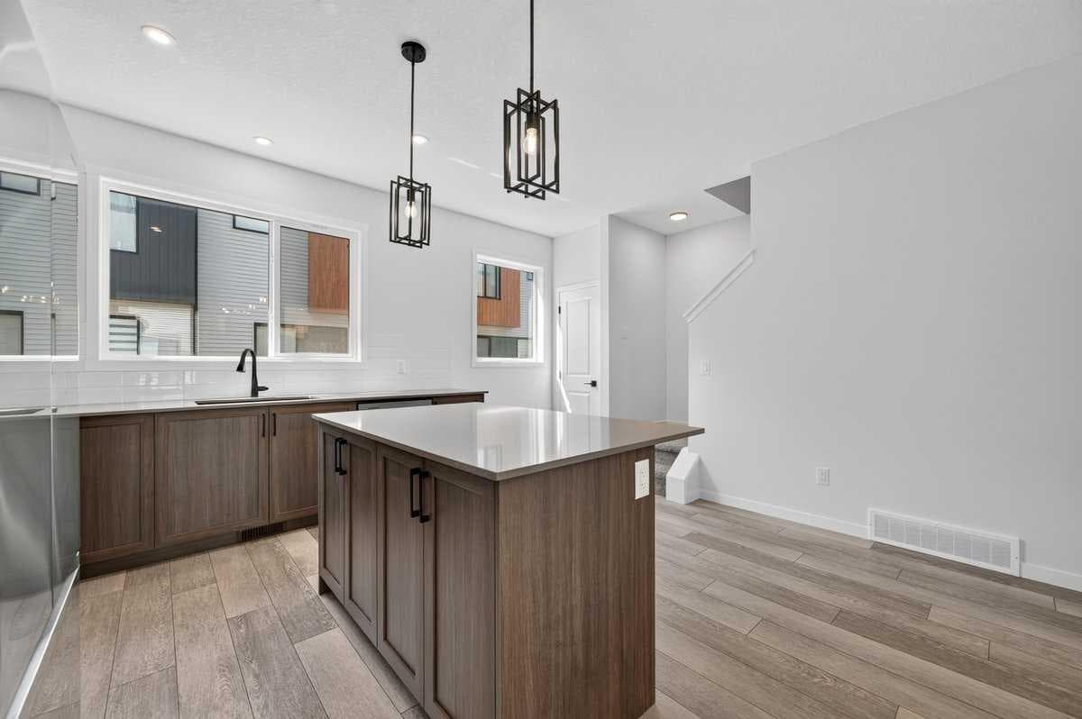 405, 81 MIDTOWN Boulevard SW