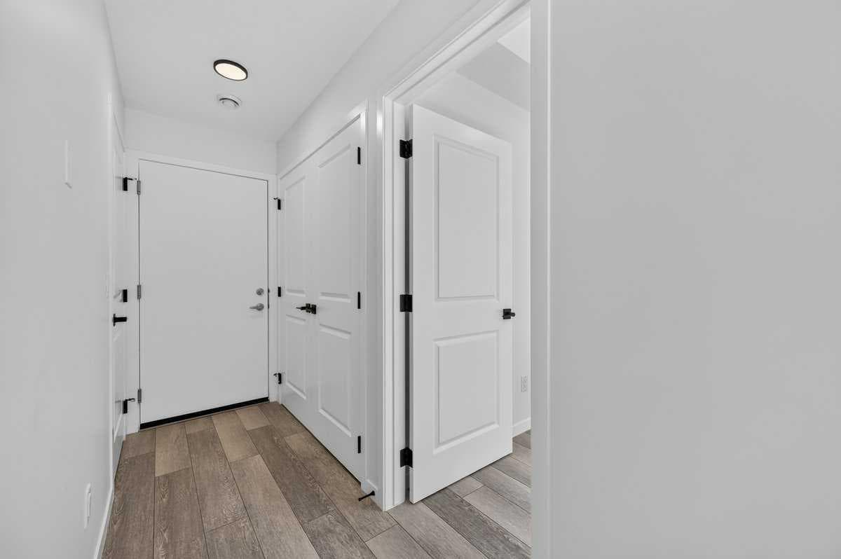405, 81 MIDTOWN Boulevard SW
