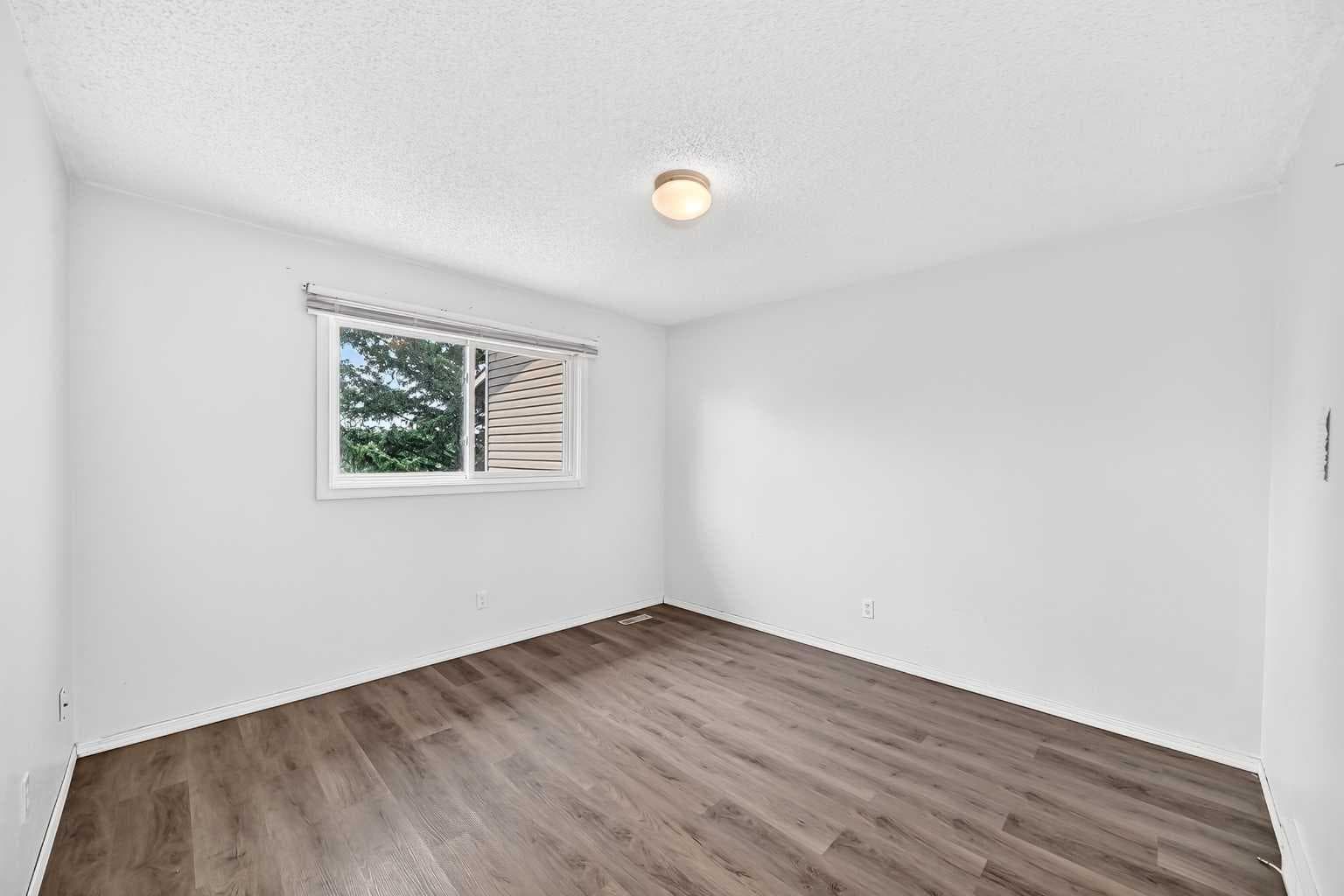 11 Falshire Terrace NE