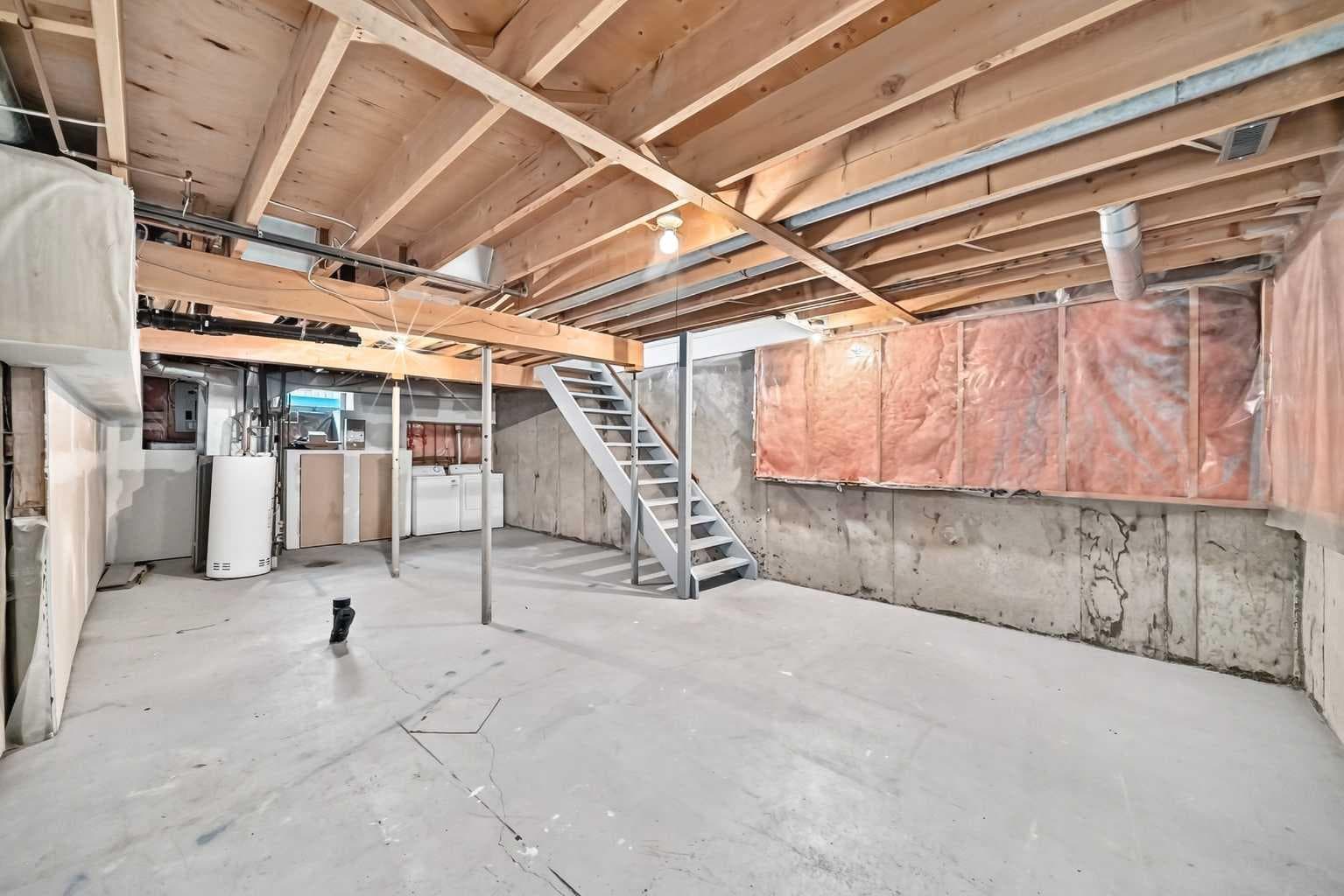 11 Falshire Terrace NE