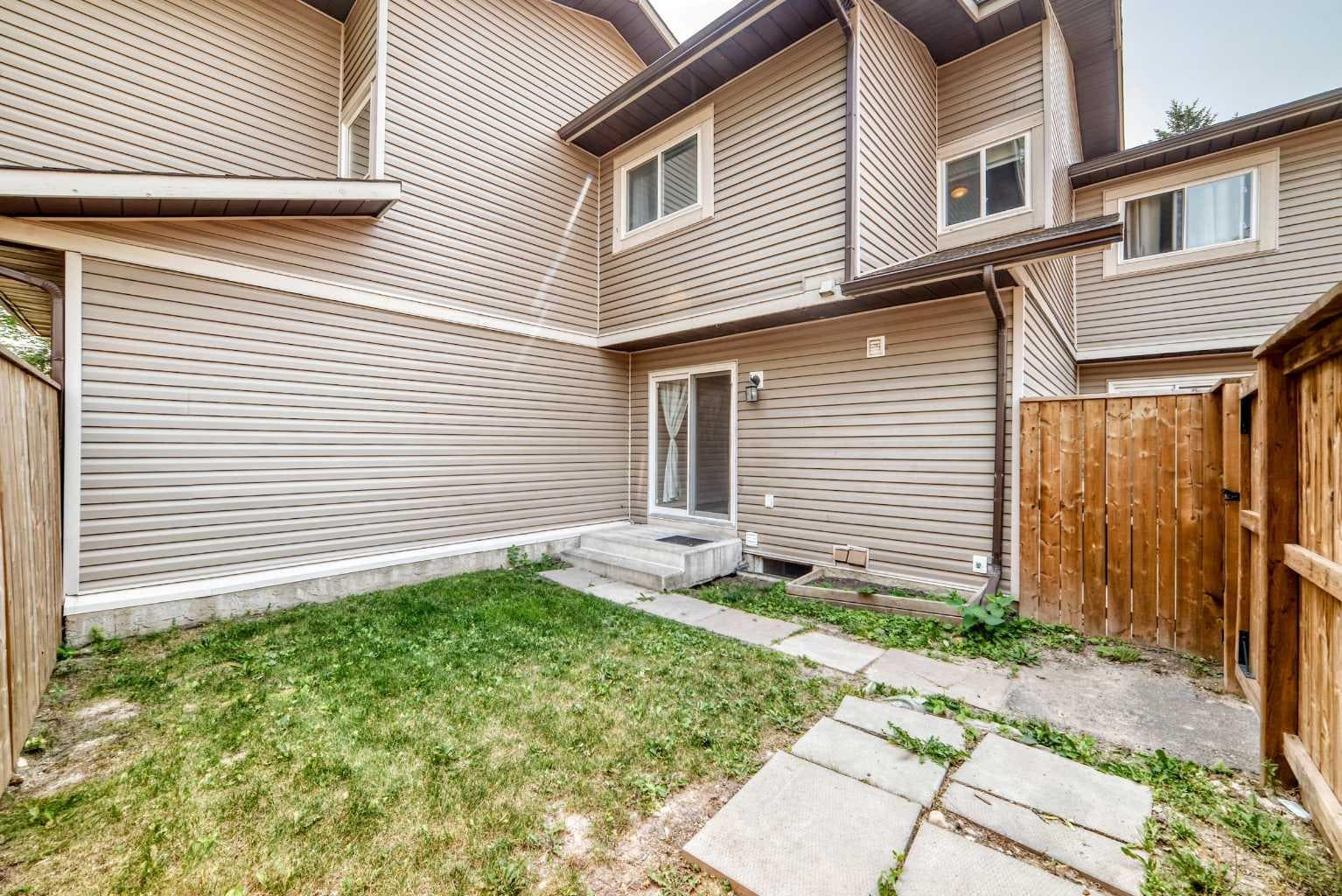 11 Falshire Terrace NE
