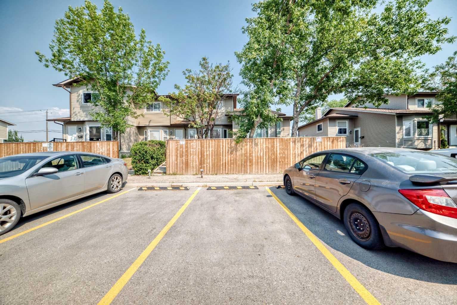 11 Falshire Terrace NE