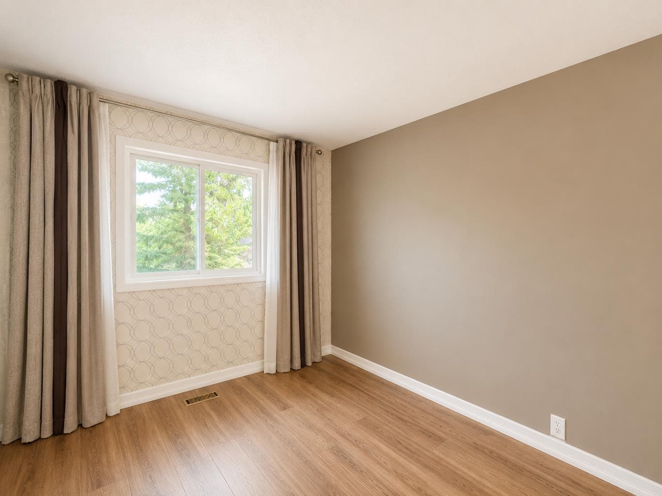 90, 999 Canyon Meadows Drive SW