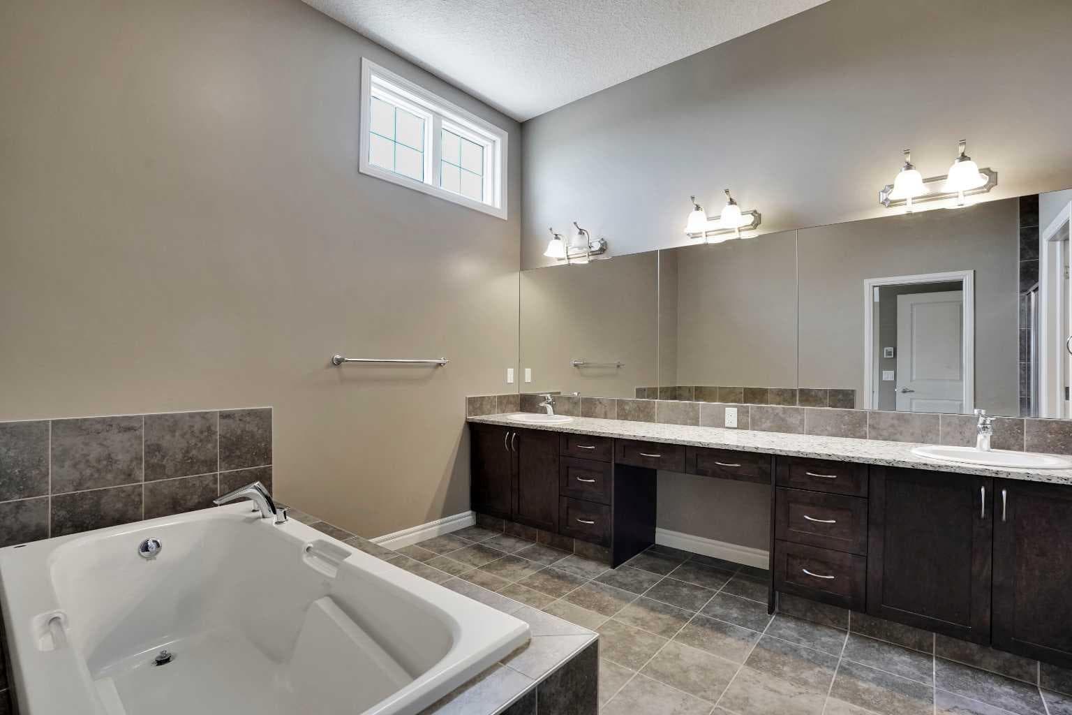 46 Mahogany Passage SE