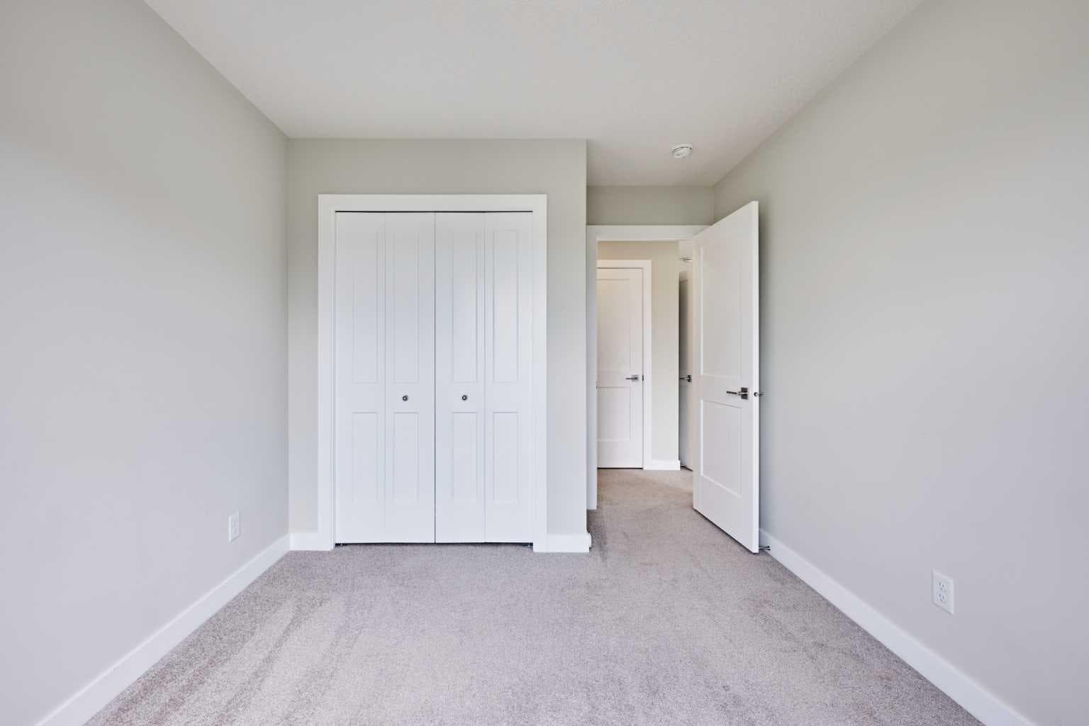 102 Crestridge Common SW