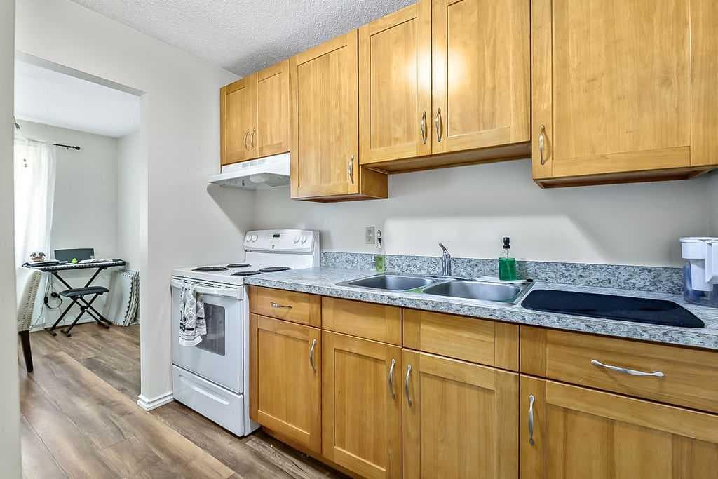 124 Bergen Road NW