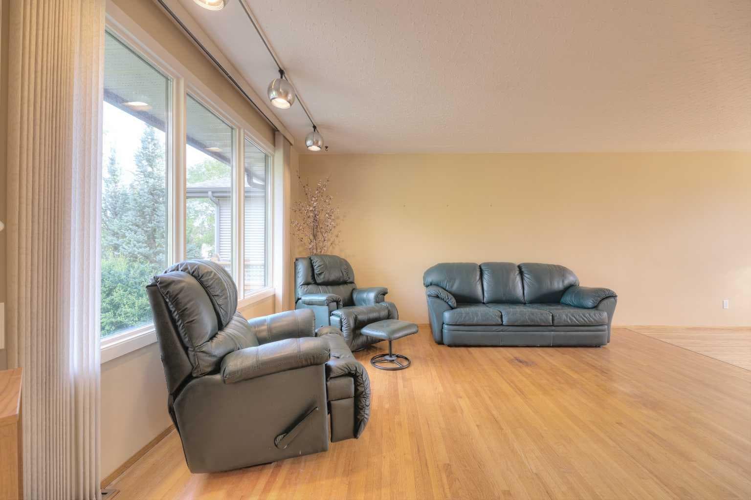 31 Rosery Drive NW