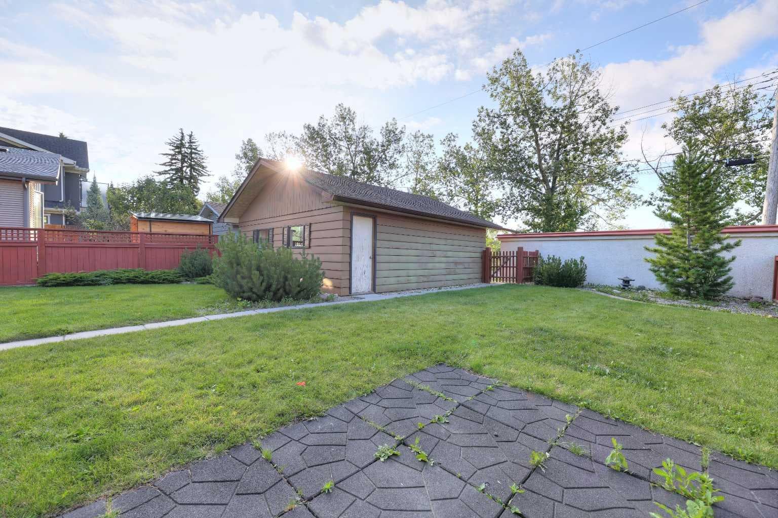 31 Rosery Drive NW