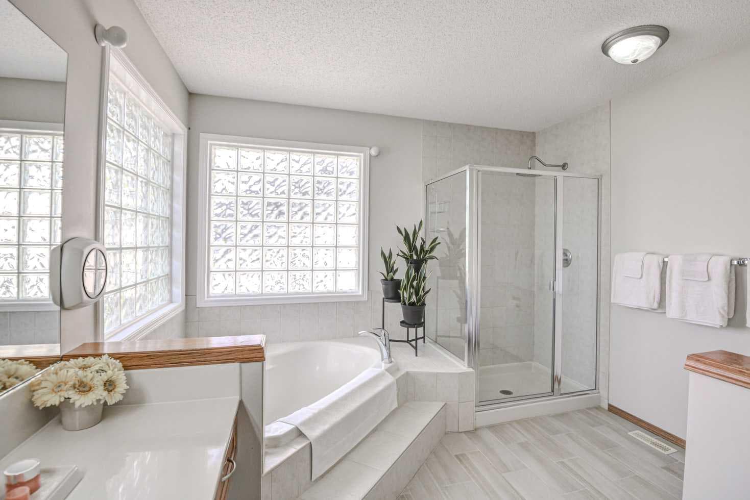 225 Chapala Drive SE