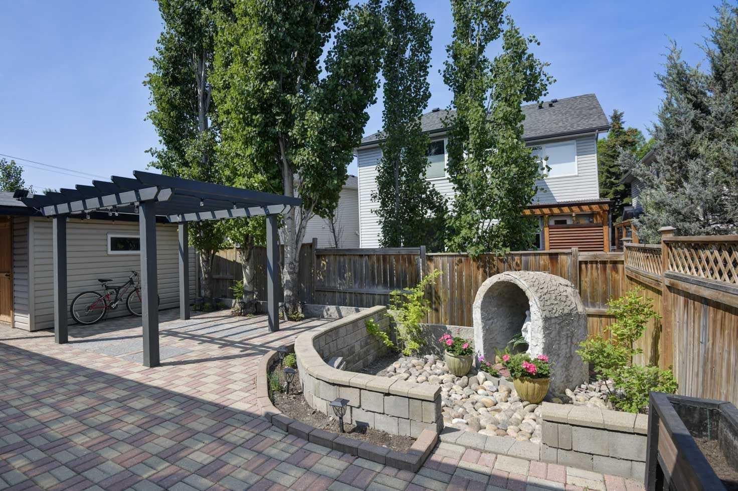 225 Chapala Drive SE