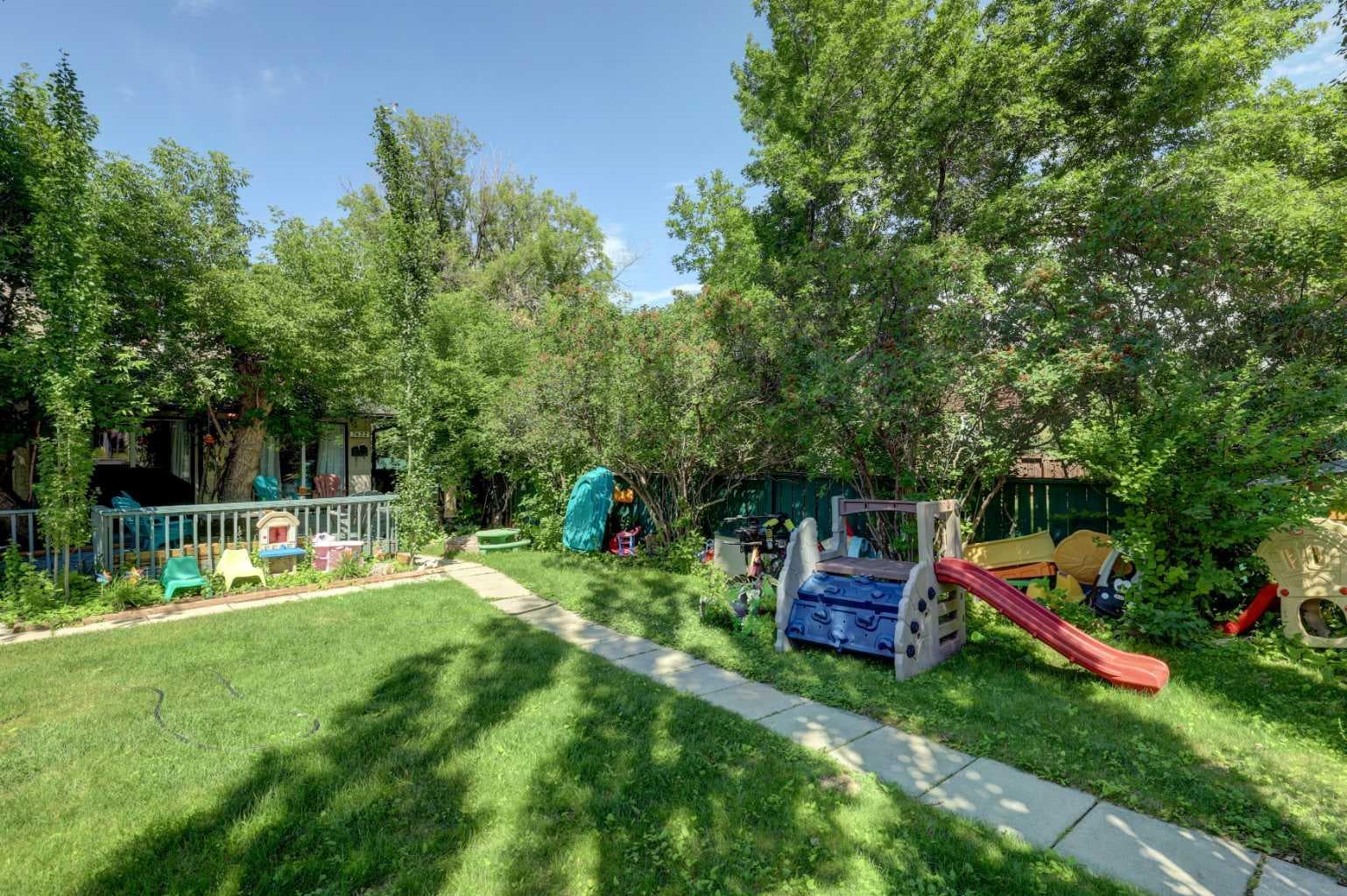 7622 34 Avenue NW