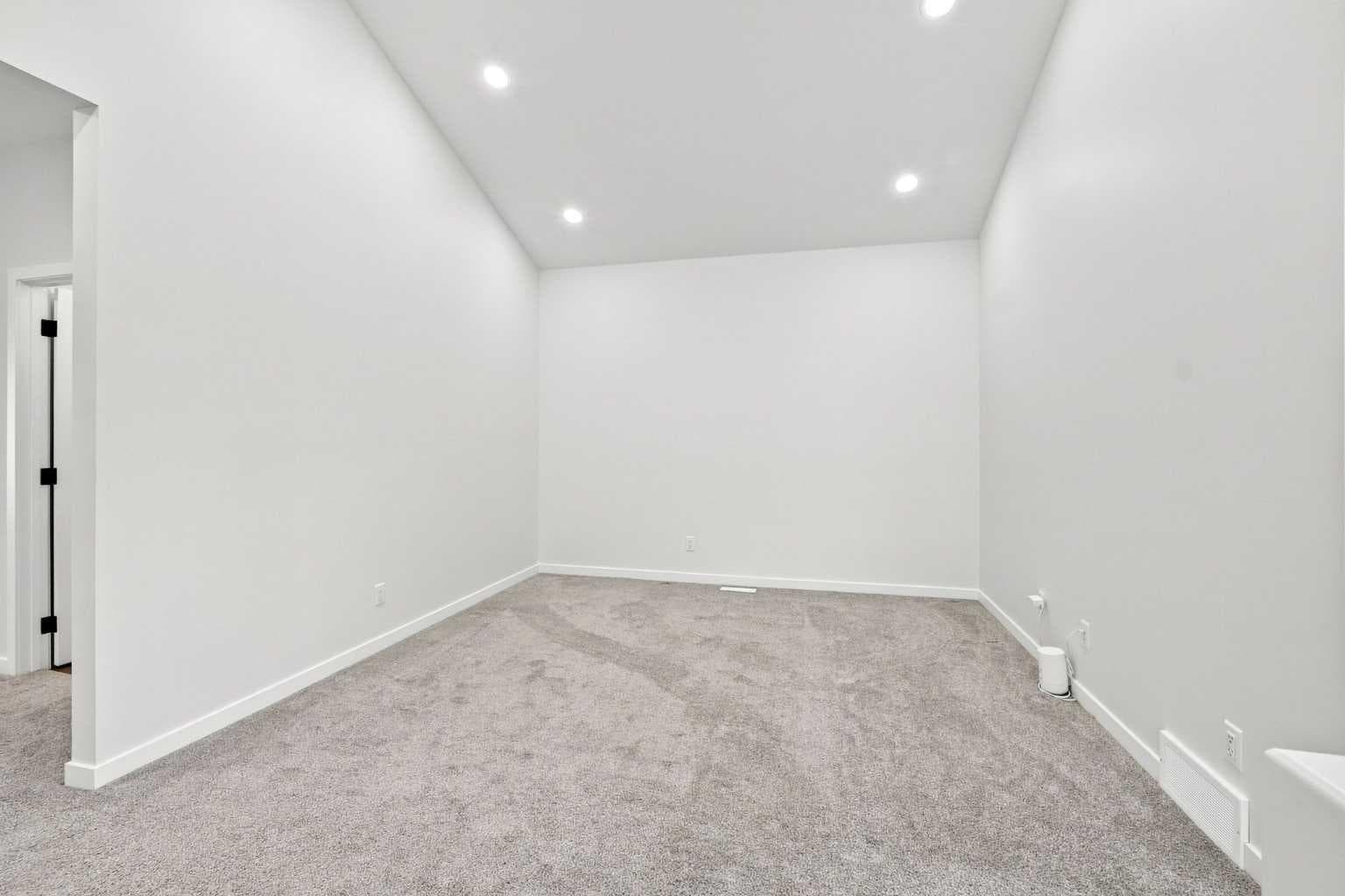26 Homestead Circle NE
