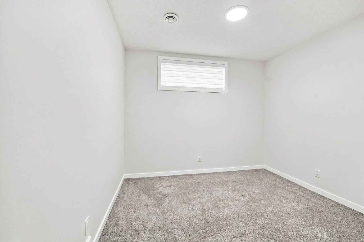 26 Homestead Circle NE