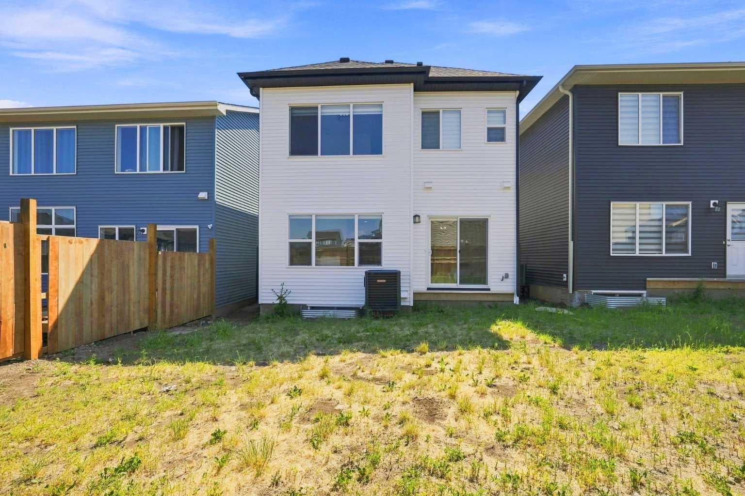 26 Homestead Circle NE