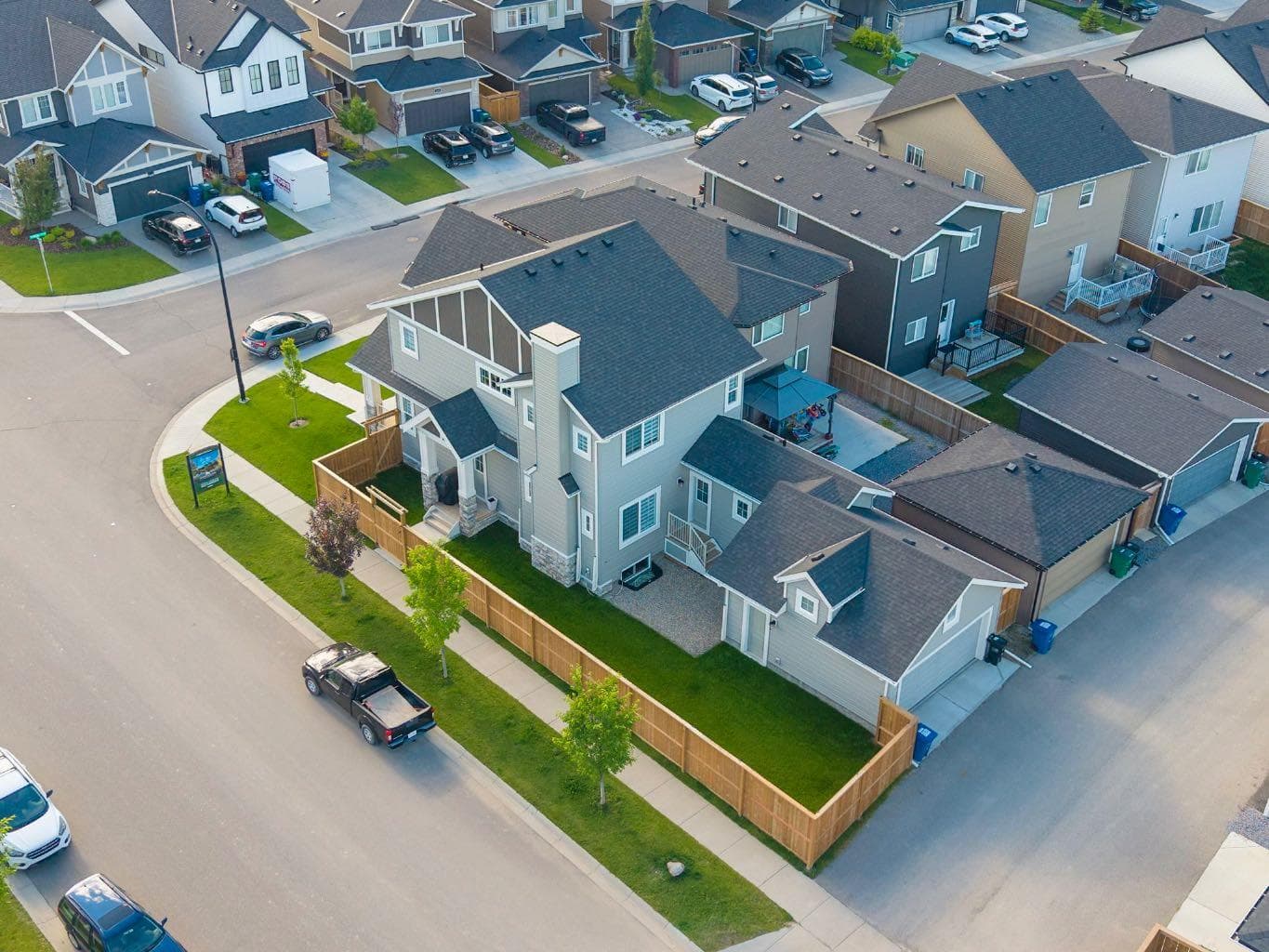 601 Reynolds Crescent SW