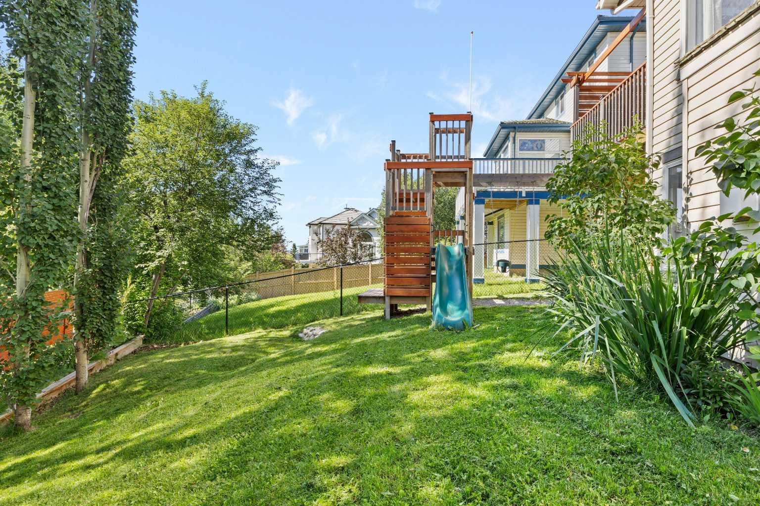 315 Rocky Ridge Bay NW