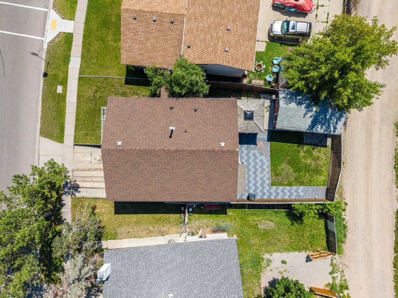 6824 Temple Drive NE