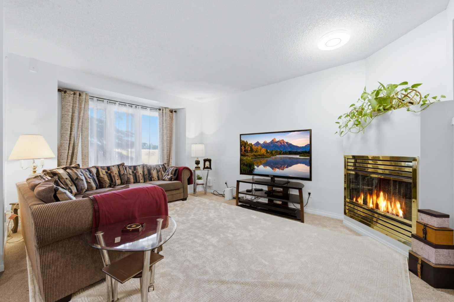 92, 388 Sandarac Drive NW