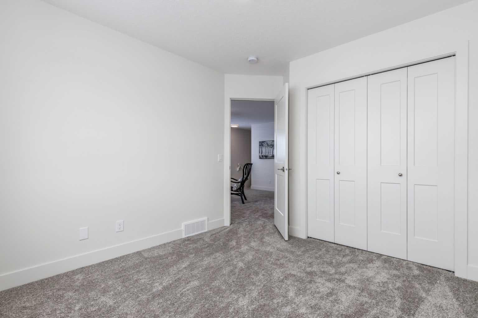 546 Rivercrest View 