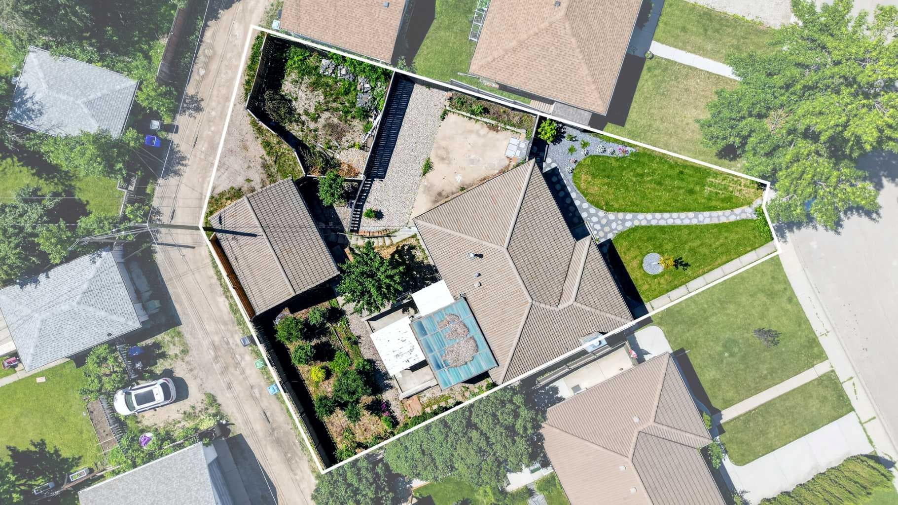 2018 Cottonwood Crescent SE