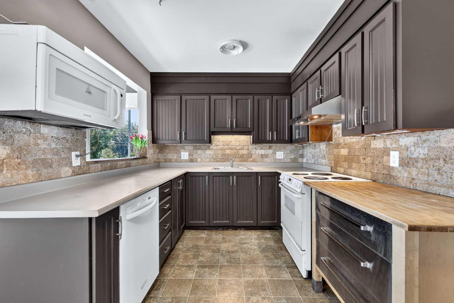 2018 Cottonwood Crescent SE